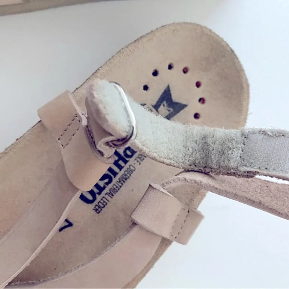 NWOT SIZE 37 (6.5-7) Mephisto Women's Sandals with Tan and Gold Straps - Picture 4 of 10